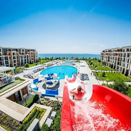Sea View On The Sunny Apartman