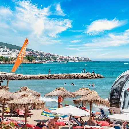 Sea View On The Sunny Apartman