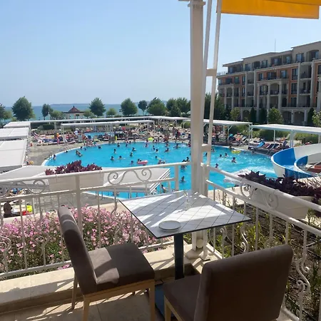 Sea View On The Sunny *